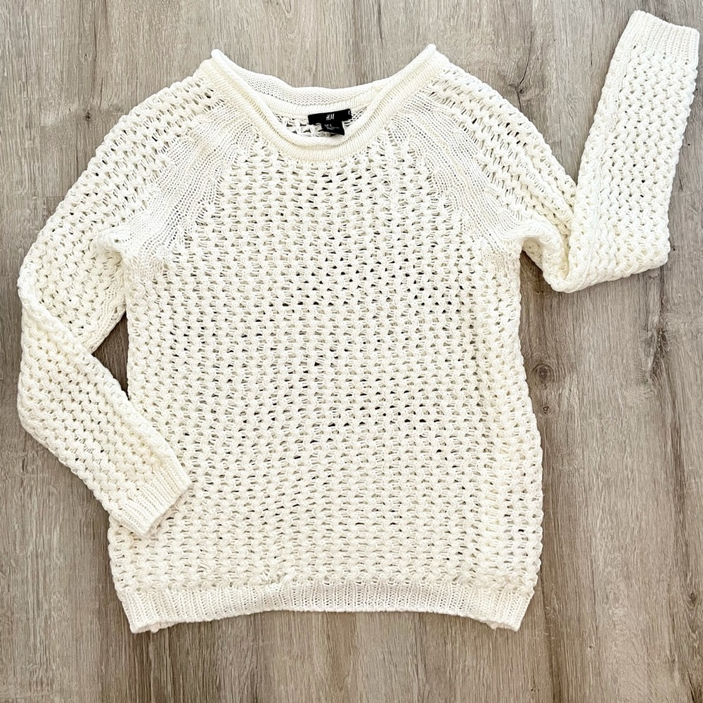 H&M white loose knit pullover sweater size S